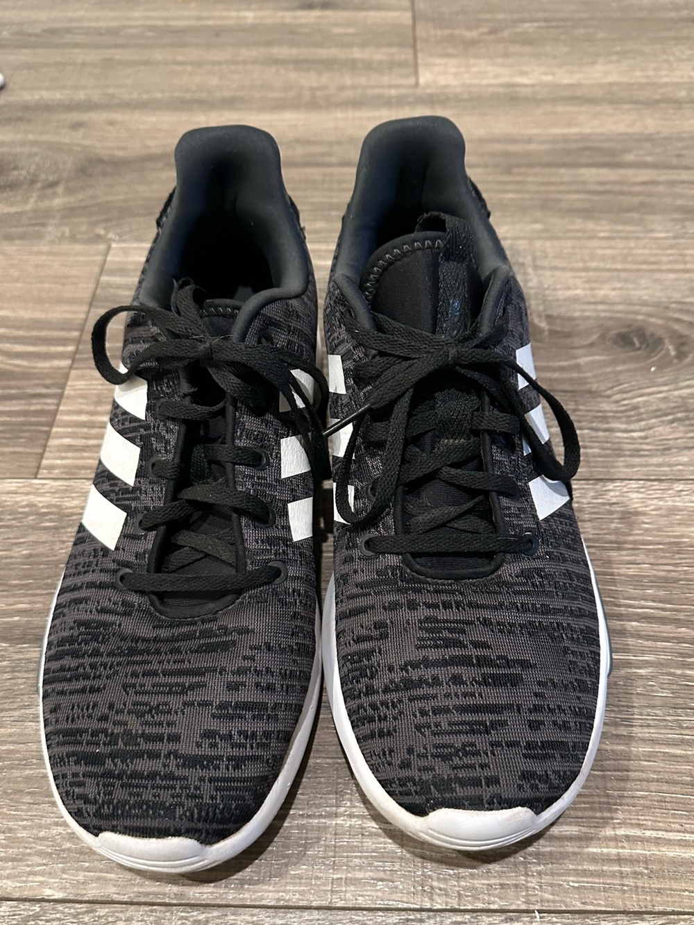 Adidas Black & Gray Cloudfoam Shoes Size 9 1/2